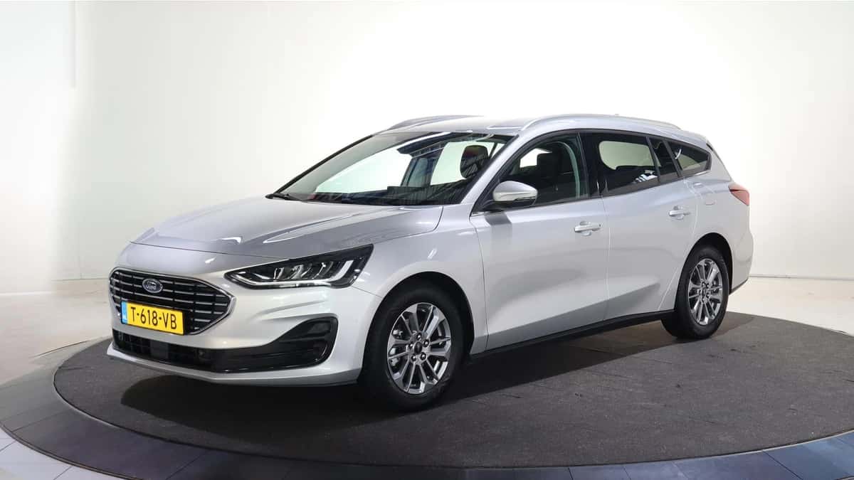 Ford Focus (2023) — foto 1