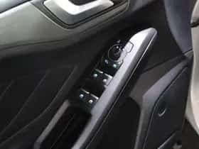 Ford Focus (2023) thumbnail 12