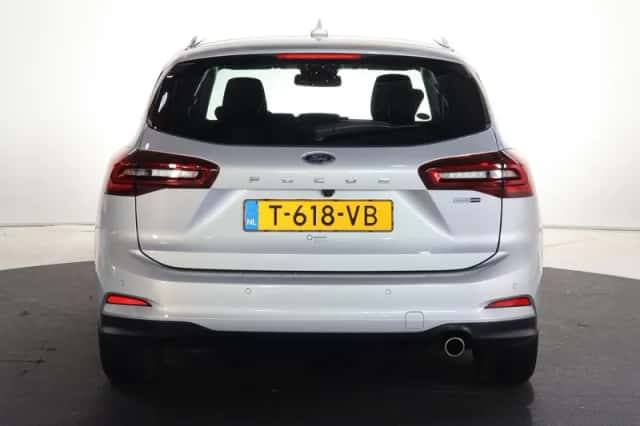 Ford Focus (2023) thumbnail 4