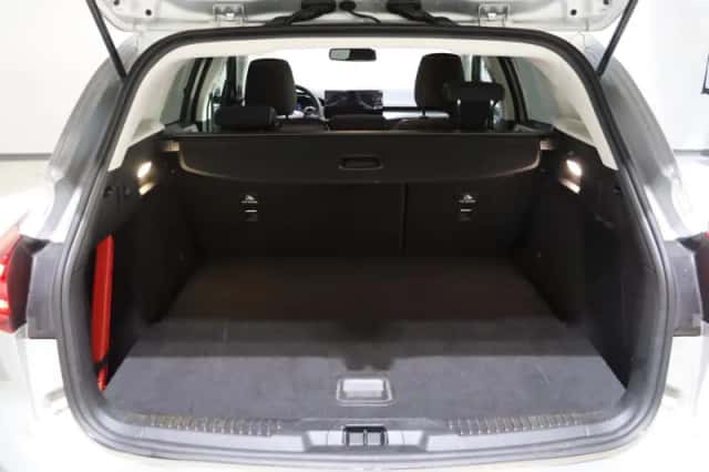 Ford Focus (2023) thumbnail 9