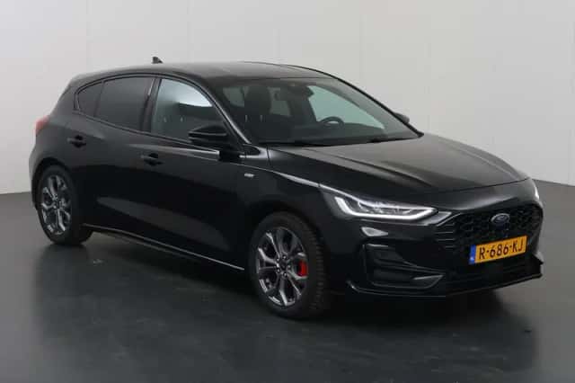 Ford Focus (2022) thumbnail 23