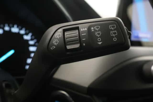 Ford Focus (2022) thumbnail 31