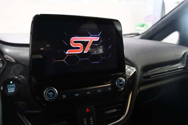 Ford Fiesta (2020) thumbnail 19