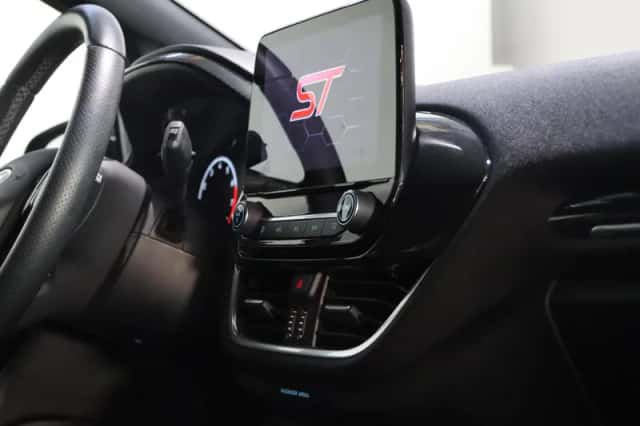 Ford Fiesta (2020) thumbnail 30