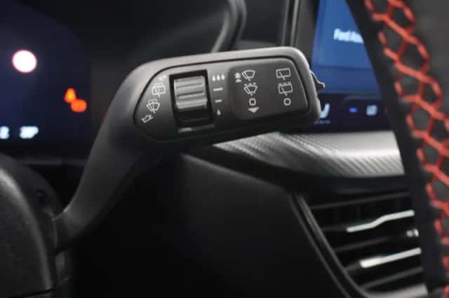 Ford Kuga (2024) thumbnail 32