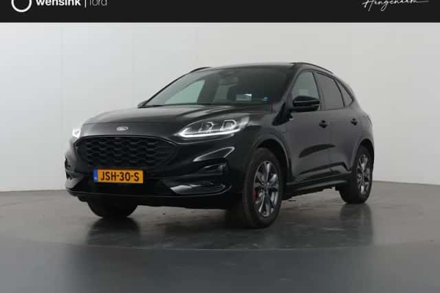 Ford Kuga (2023) thumbnail 1