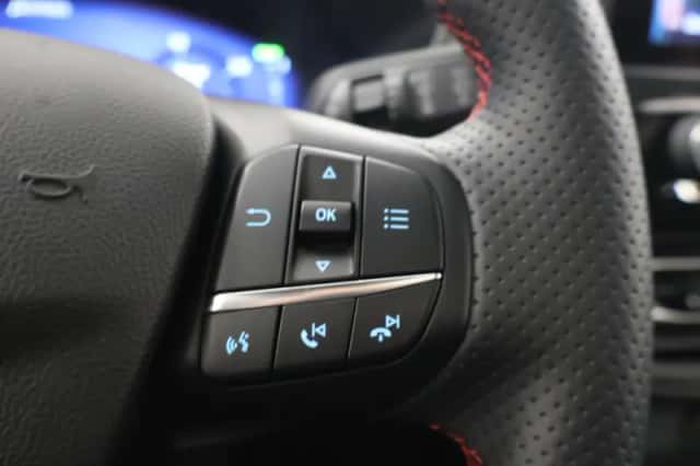 Ford Kuga (2023) thumbnail 31