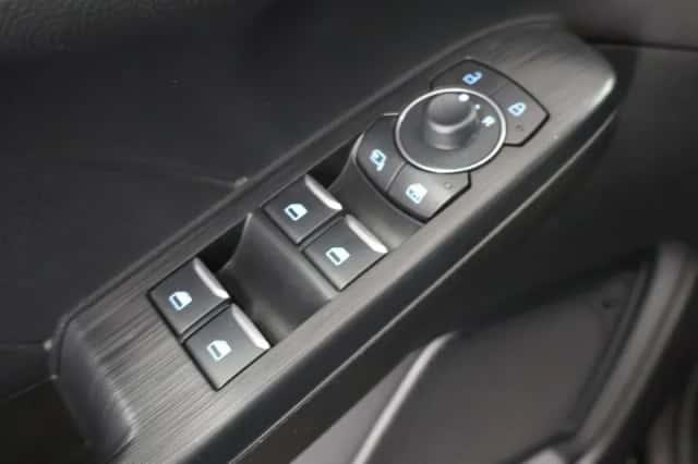 Ford Kuga (2023) thumbnail 36