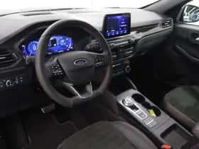 Ford Kuga (2023) thumbnail 7