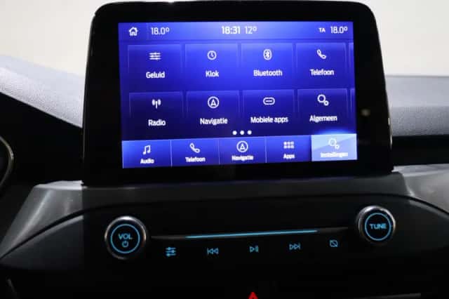 Ford Focus (2021) thumbnail 16
