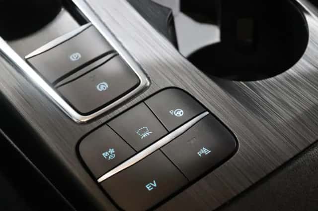 Ford Kuga (2024) thumbnail 16