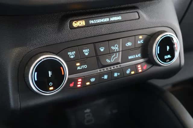 Ford Kuga (2024) thumbnail 25