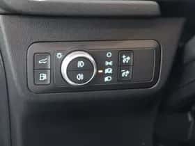 Ford Kuga (2022) thumbnail 17