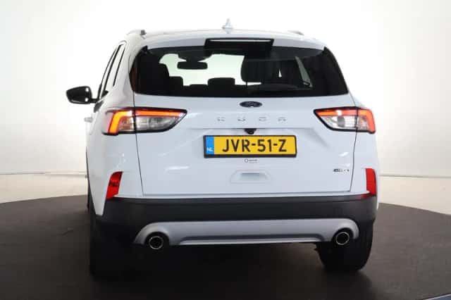 Ford Kuga (2022) thumbnail 4
