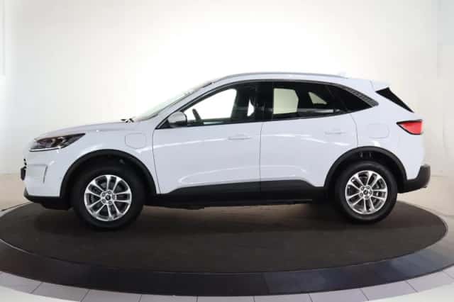 Ford Kuga (2022) thumbnail 5