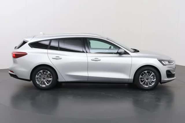 Ford Focus (2025) thumbnail 6