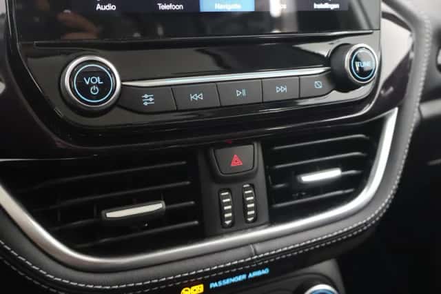 Ford Fiesta (2018) thumbnail 20