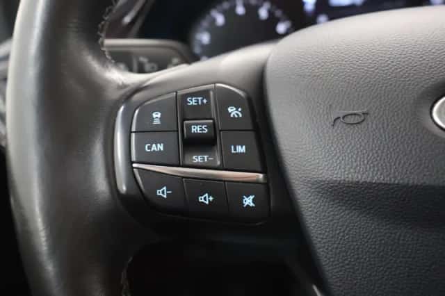 Ford Fiesta (2018) thumbnail 31