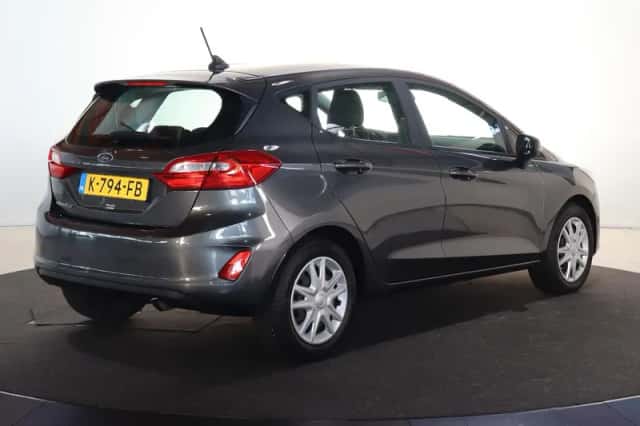 Ford Fiesta (2020) thumbnail 2