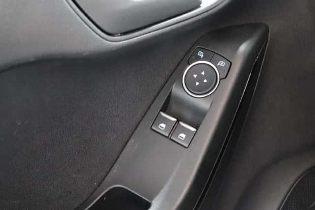 Ford Fiesta (2020) thumbnail 11