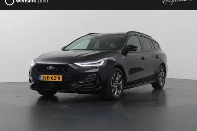 Ford Focus (2023) thumbnail 1