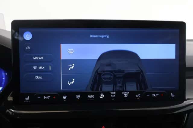 Ford Focus (2023) thumbnail 24