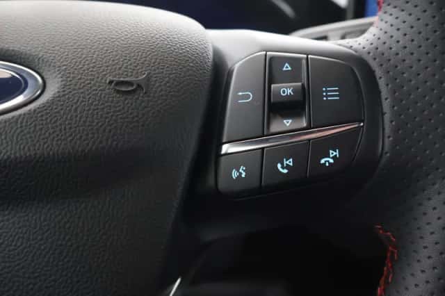 Ford Focus (2023) thumbnail 30