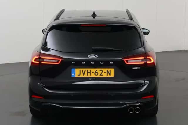 Ford Focus (2023) thumbnail 4