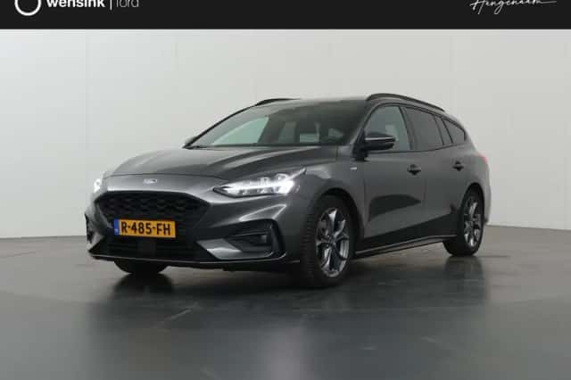 Ford Focus (2021) thumbnail 1