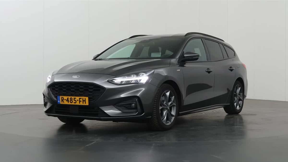 Ford Focus (2021) — foto 1