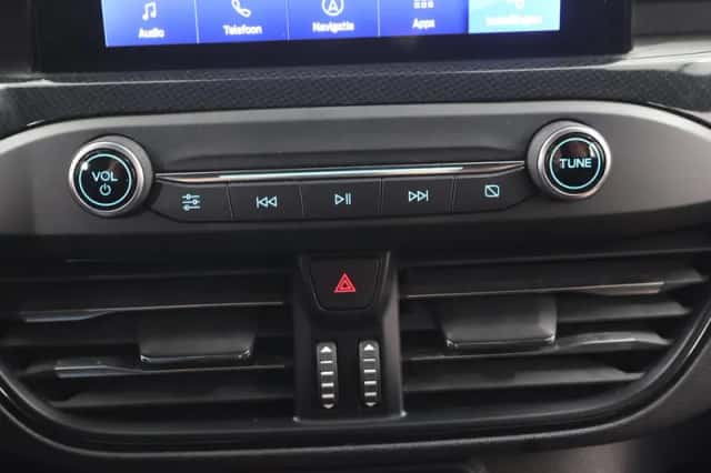 Ford Focus (2021) thumbnail 24