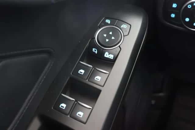 Ford Focus (2021) thumbnail 38
