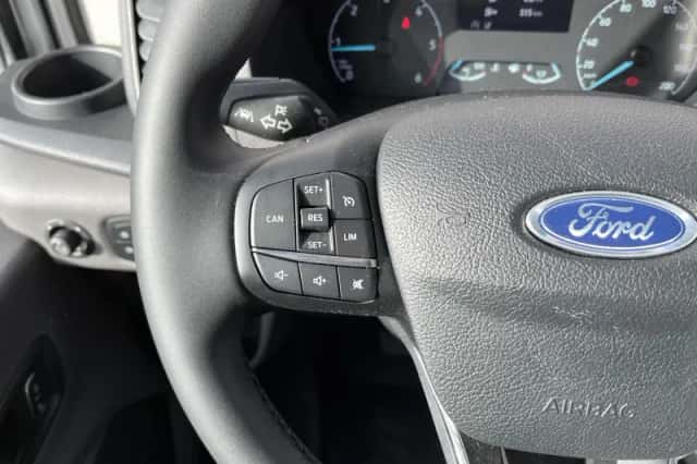 Ford Transit (2024) thumbnail 30