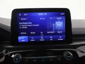 Ford Kuga (2022) thumbnail 16