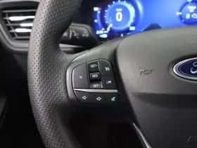 Ford Kuga (2022) thumbnail 36
