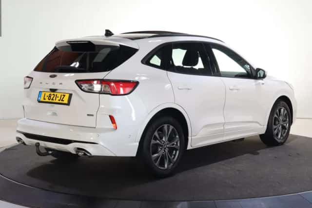 Ford Kuga (2020) thumbnail 2