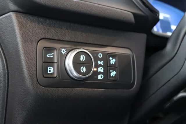 Ford Kuga (2020) thumbnail 14