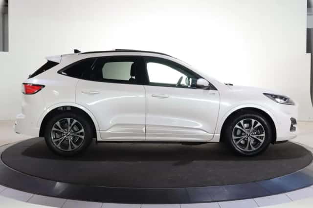 Ford Kuga (2020) thumbnail 6