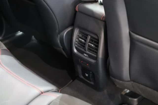 Ford Kuga (2020) thumbnail 9