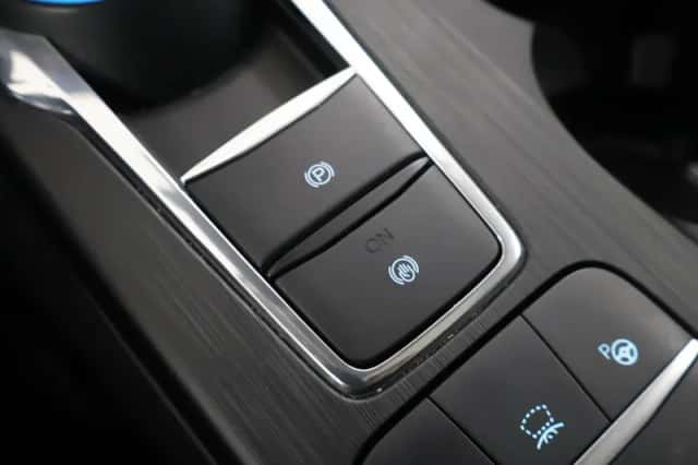 Ford Kuga (2023) thumbnail 26