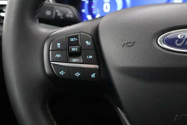 Ford Kuga (2023) thumbnail 35