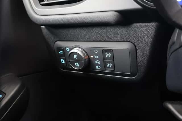 Ford Kuga (2023) thumbnail 37
