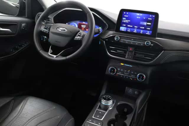 Ford Kuga (2023) thumbnail 9