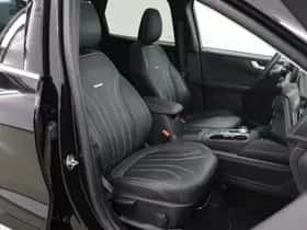 Ford Kuga (2023) thumbnail 10