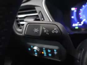 Ford Kuga (2022) thumbnail 32