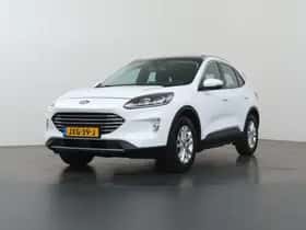 Ford Kuga (2022) thumbnail 39