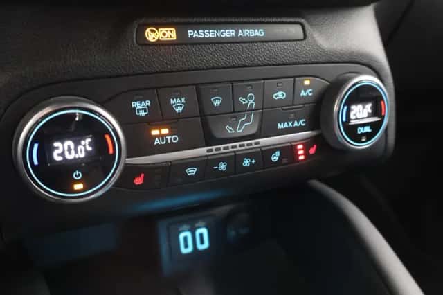 Ford Focus (2022) thumbnail 21