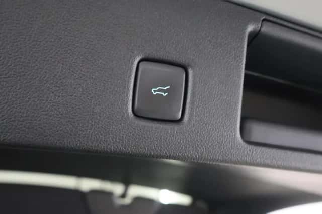 Ford Kuga (2025) thumbnail 43