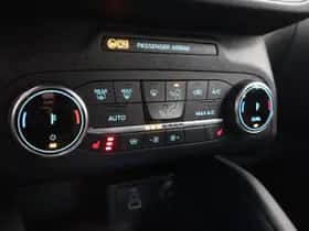 Ford Kuga (2023) thumbnail 24