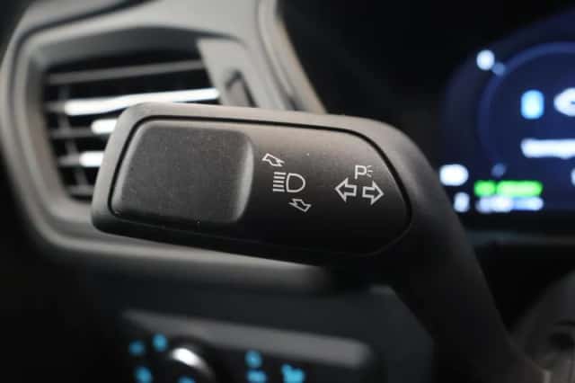 Ford Kuga (2025) thumbnail 36
